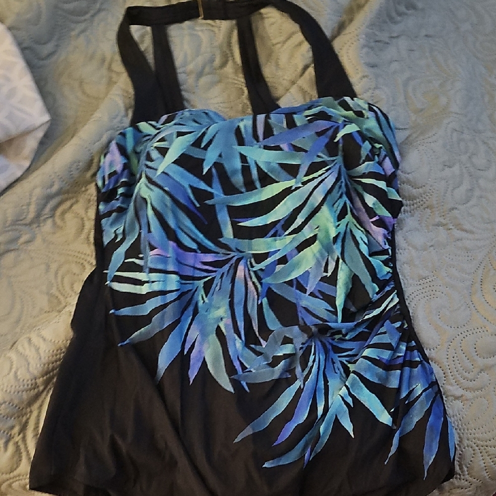 Lands' End Plus SlenderSuits Black Ombre Palm Tummy Control Tunic Swimsuit